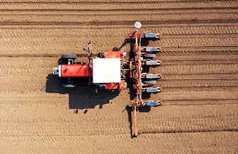 种——实现自动定植、精准施肥等农事过程，提高作农作物耕种效率和质量