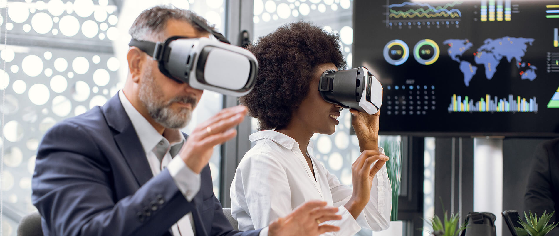 重磅！j9官网正式发布一站式XR产品解决方案，助力探索数字世界新纪元